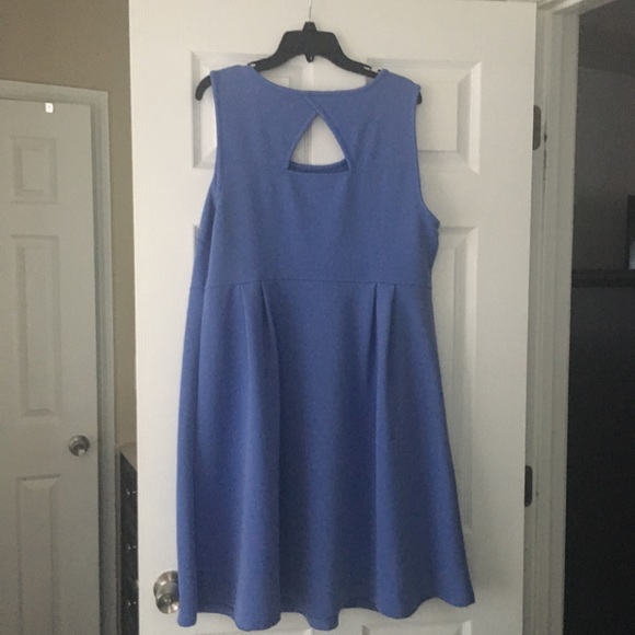 Plus size woman dress - Picture 2 of 4